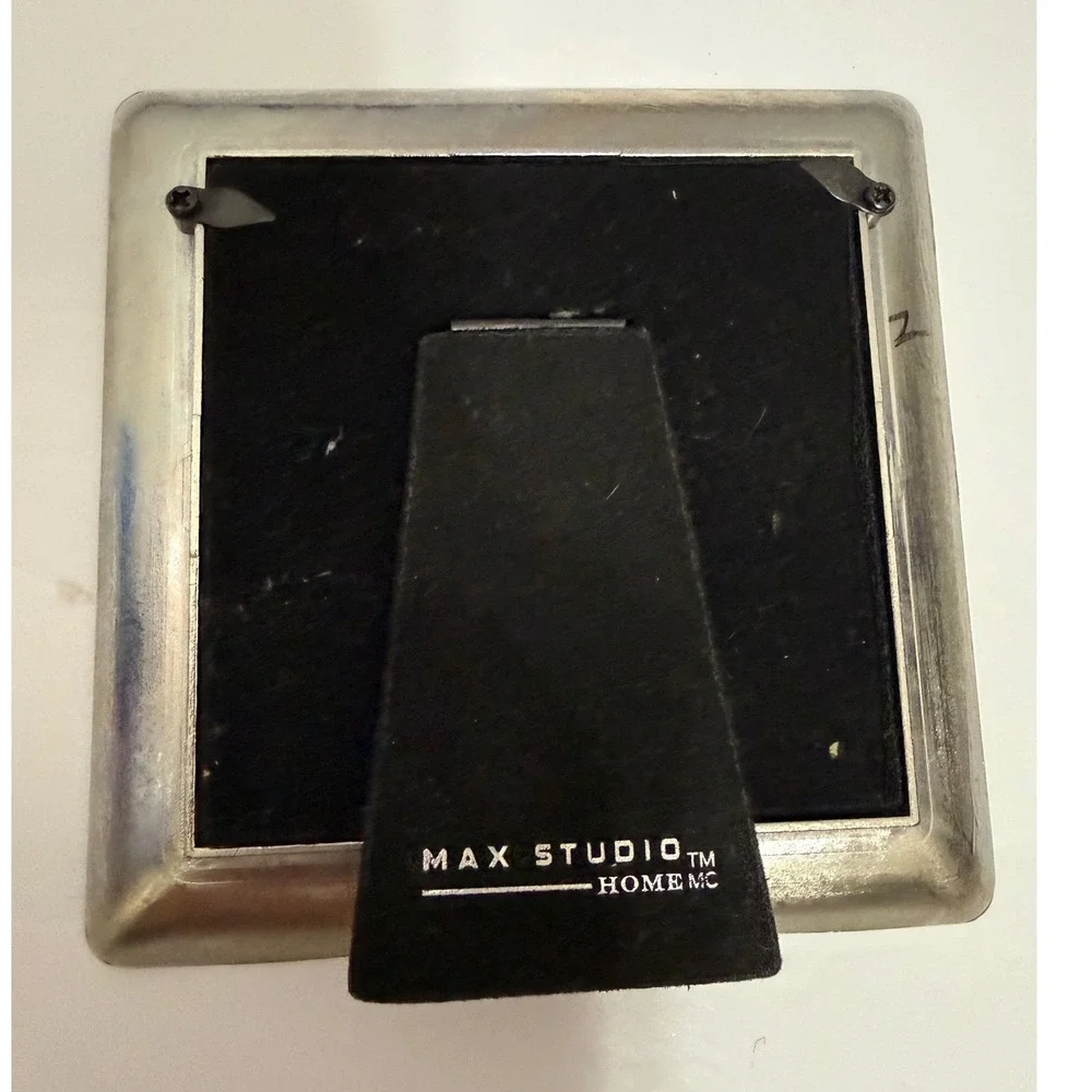 Max‎ Studio Home Hammered Metal Photo Frame – Silver